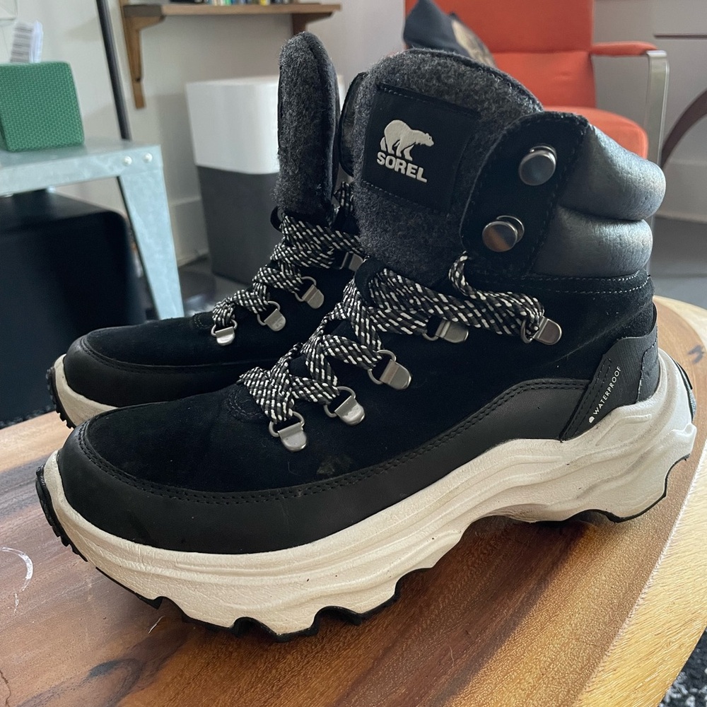 SOREL Kinetic Lace Up Boot